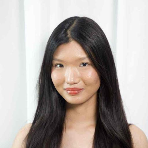 Destania Linaura, Co-founder